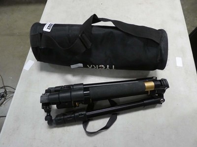 Lot 2332 - Tyoka camera tripod