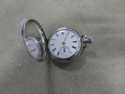 Lot 2505 - Pocket watch