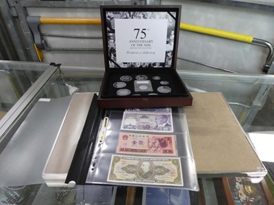 Lot 2522 - (3) Folder containing various bank notes and a...
