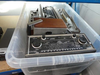 Lot 2585 - Box containing portable radios