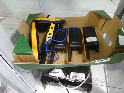 Lot 2630 - Selection of Motorola walkie talkies