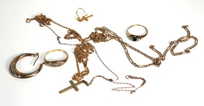 Lot 838 - A group of 9ct yellow gold jewellery...