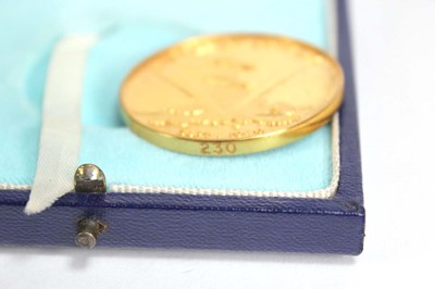 Lot 874 - A Toye, Kenning & Spencer Ltd. 22ct yellow...