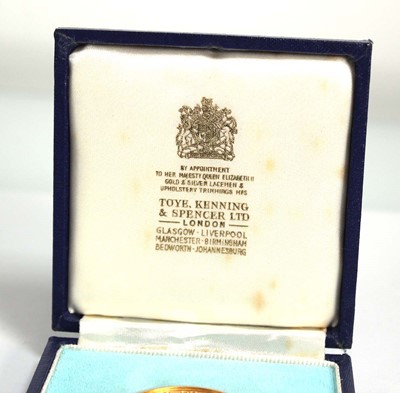Lot 874 - A Toye, Kenning & Spencer Ltd. 22ct yellow...
