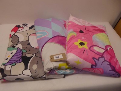 Lot 3493 - x3 Squashmallows throws