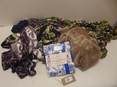 Lot 3497 - Selection of mixed loungewear