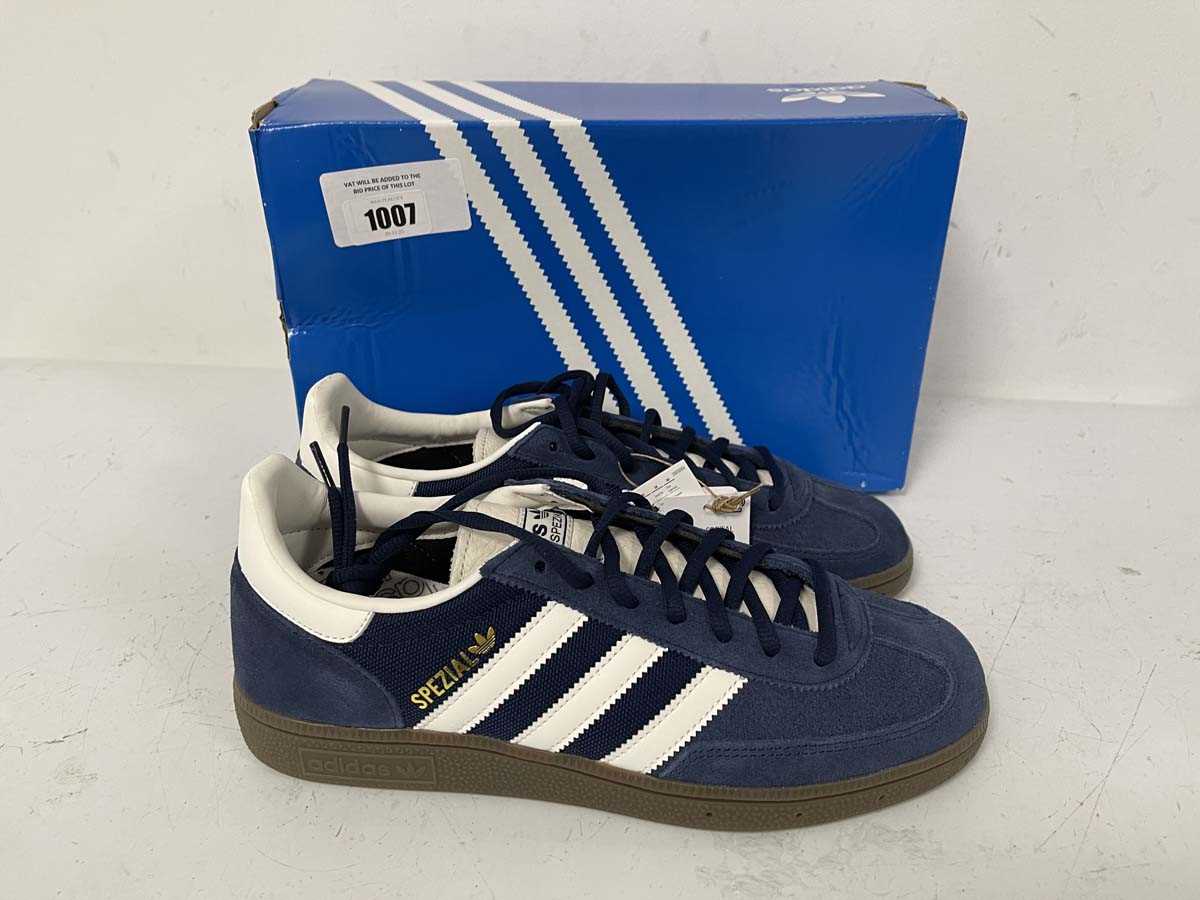 Lot 1007 - Adidas handball spezial trainers in white size...