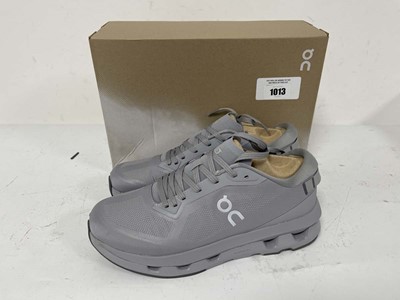 Lot On Cloud Running cloudzone trainers in alloy...