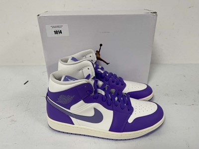 Lot Nike air jordan 1 mid trainers in grape size...