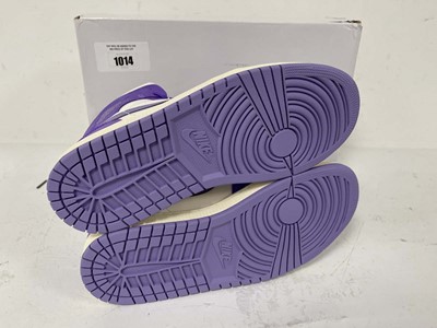 Lot Nike air jordan 1 mid trainers in grape size...