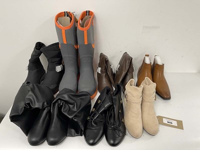 Lot 7x Pairs of boots in various styles to include...