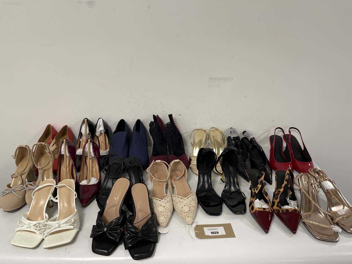 Lot 1029 - 16x Pairs of high heels in various styles to...