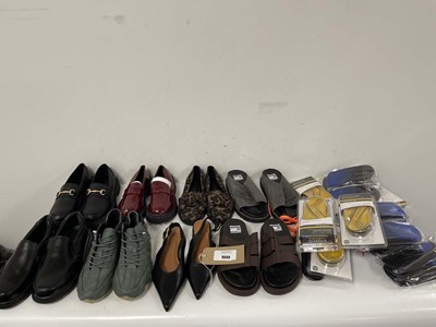 Lot 8x Pairs of shoes in various styles plus other...