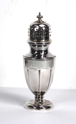 Lot 356 - An early 20th century silver dredger of urn...