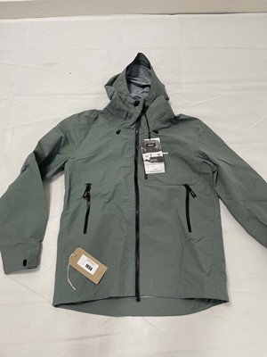 Lot Finisterre stormbird jacket in deep sea size...