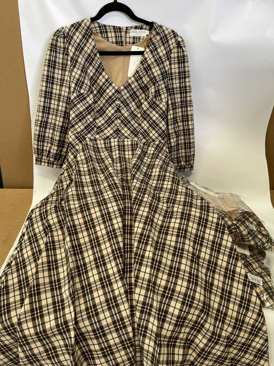 Lot 10x Zoe Vine Willow dresses in brown check,...