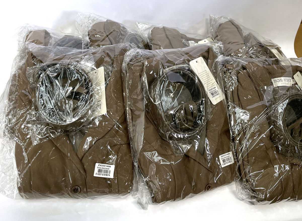 Lot 8x Zoe Vine Fay dresses palm pattern and 4x...