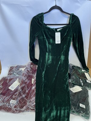 Lot 12x Zoe Vine dresses in various styles,...