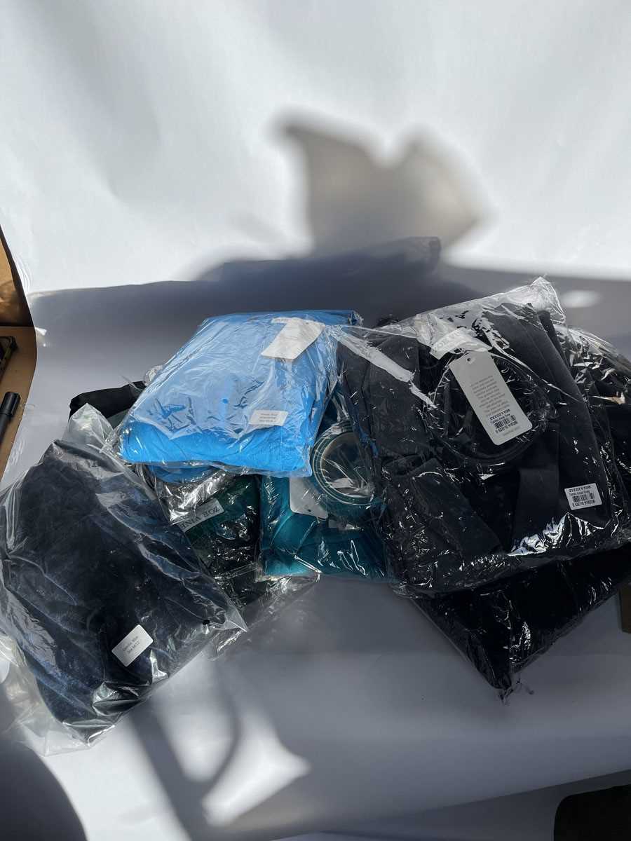 Lot 6x Zoe Vine Holly dresses in houndstooth and...