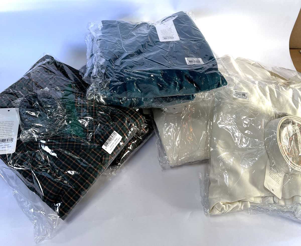 Lot 4x Zoe Vine Caroline dresses in black, 5x...