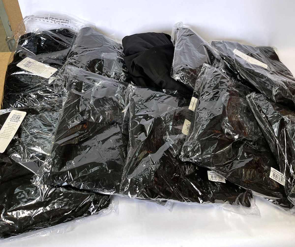 Lot 10x Zoe Vine dresses in various styles,...