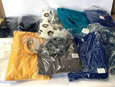 Lot 10x Zoe Vine dresses in various styles,...