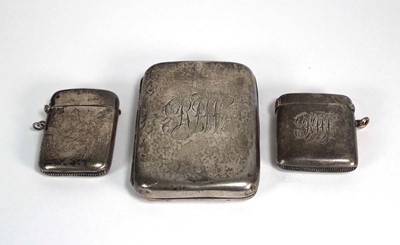 Lot 378 - An Edwardian silver vesta case, Deakin &...