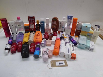 Lot 3605 - Selection of branded toiletries including...
