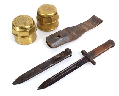 Lot 21 - A Second World War Italian M1938 bayonet with...