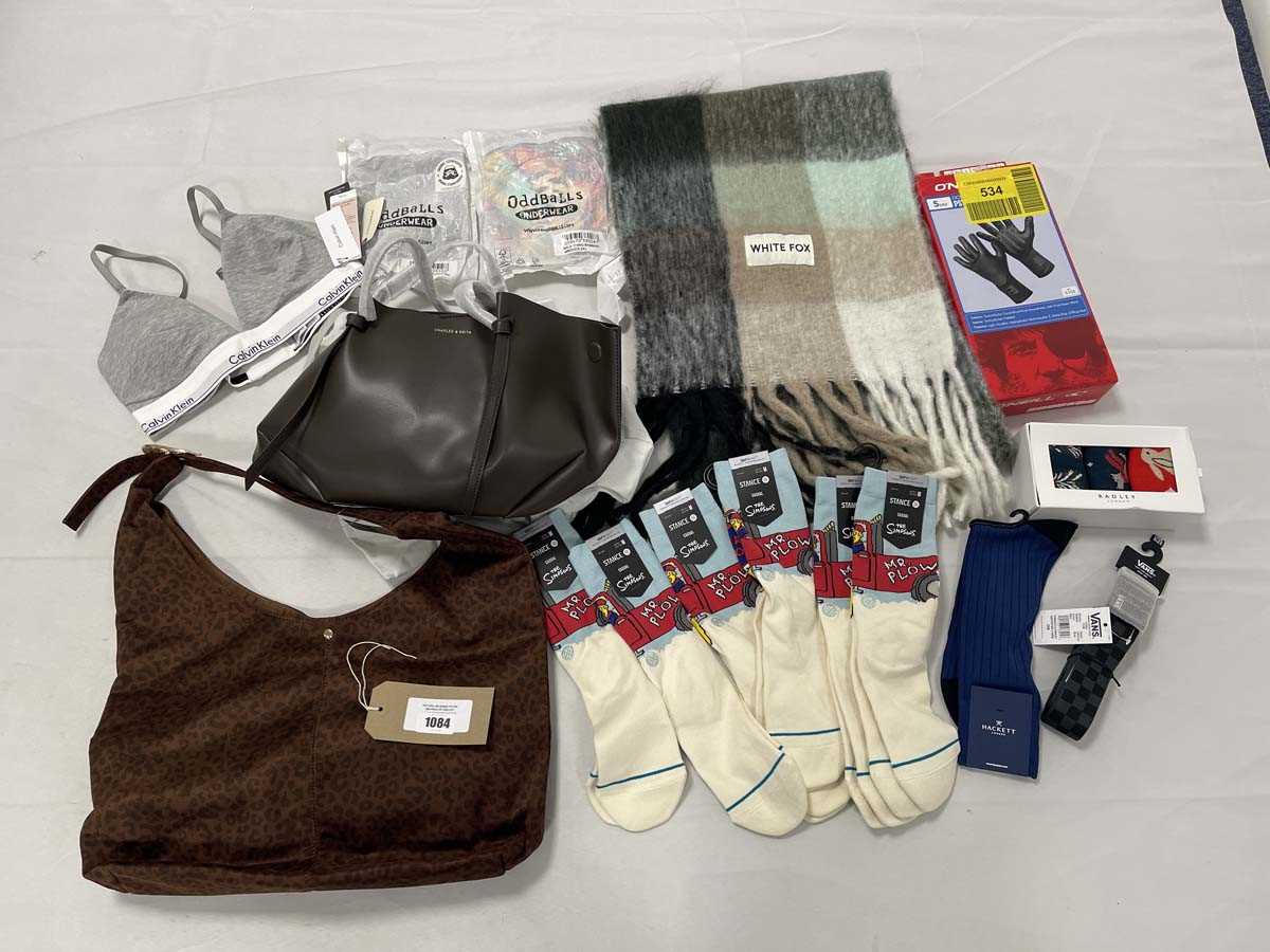 Lot 1084 - Selection of designer accessories to include...