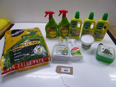 Lot 3618 - 12.5kg Miracle grow lawn treatment, All...