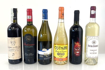 Lot 378 - 12 bottles, 2x Sange de Taur Dulce, 2x...