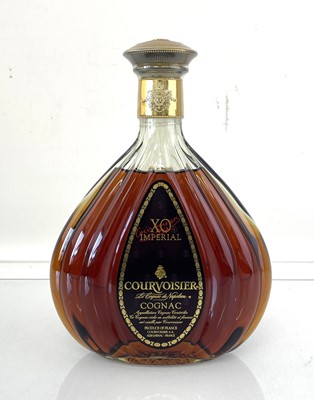 Lot 82 - A bottle of Courvoisier XO Imperial Cognac 40%...