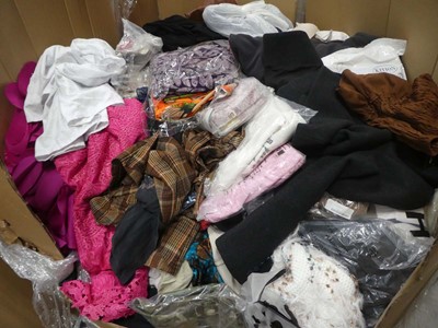 Lot 3738 - Large pallet containing mixed new and used...