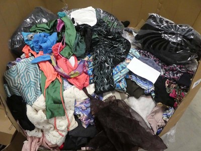 Lot 3739 - Large pallet containing mixed new and used...