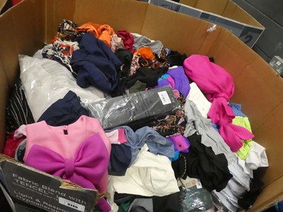 Lot 3745 - Large pallet containing mixed new and used...