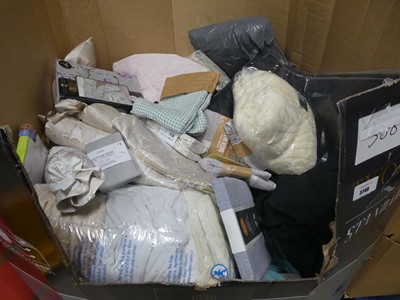 Lot 3748 - Large pallet containing mixed new and used linen