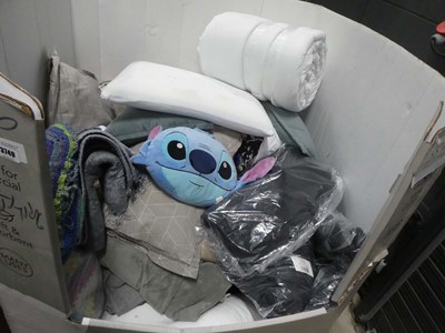 Lot 3749 - Large pallet containing mixed new and used linen