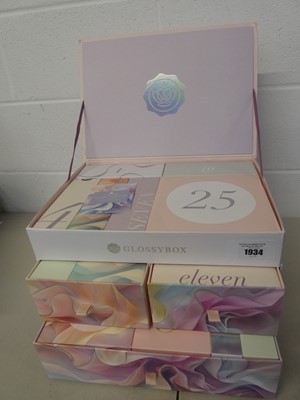 Lot 1934 - Boxed Glossy Box 25 day advent calender
