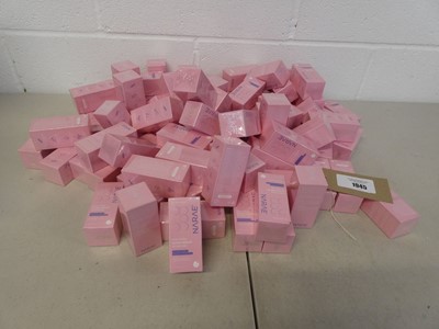 Lot 1945 - A bag containing a large qty of Narae pink...