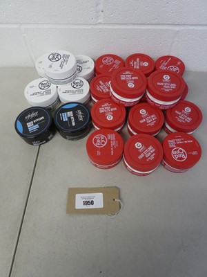 Lot 1950 - A bag containing a large qty of hair styling...