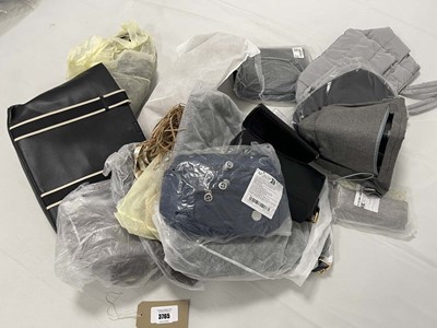 Lot 3765 - Selection of various bags