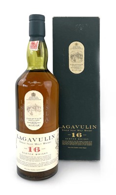 Lot 1 - A bottle of Lagavulin 16 year old Single Islay...
