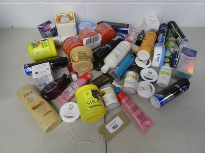 Lot 1952 - A bag containing a large qty of...