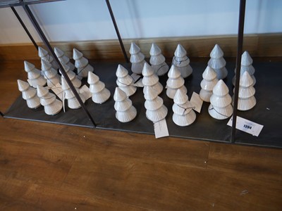 Lot 1394 - Approx. 24 ceramic Christmas tree ornaments