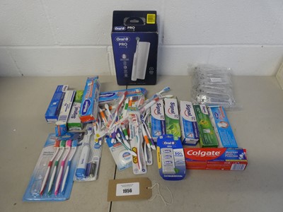 Lot 1956 - A bag containing a large qty of dental...