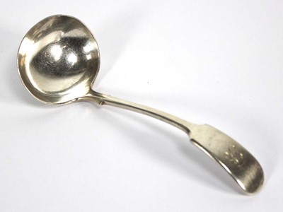 Lot 392 - An Edwardian silver fiddle pattern sauce ladle,...