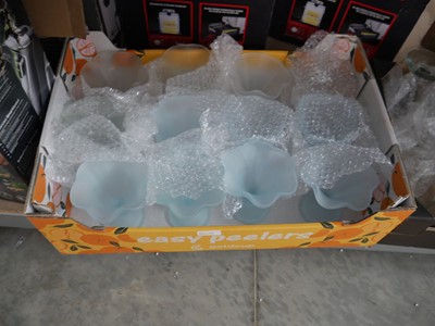 Lot 1653 - Box containing approx. 12 dessert/sundae bowls,...