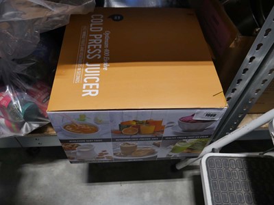 Lot 1666 - Optimum 400 Evolve cold press juicer