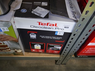 Lot 1623 - Tefal Oleo Clean Pro deep fryer